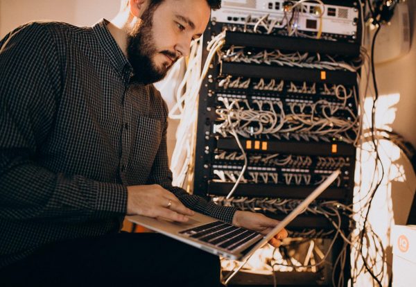 Choosing Structured Cabling Air Blown Fiber Cable vs. Conventional Fiber-min